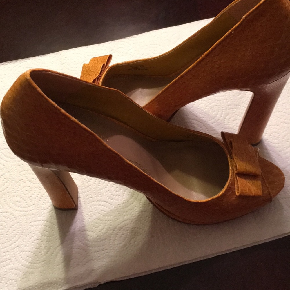 Sole Society opening toe color golden yellow shoes